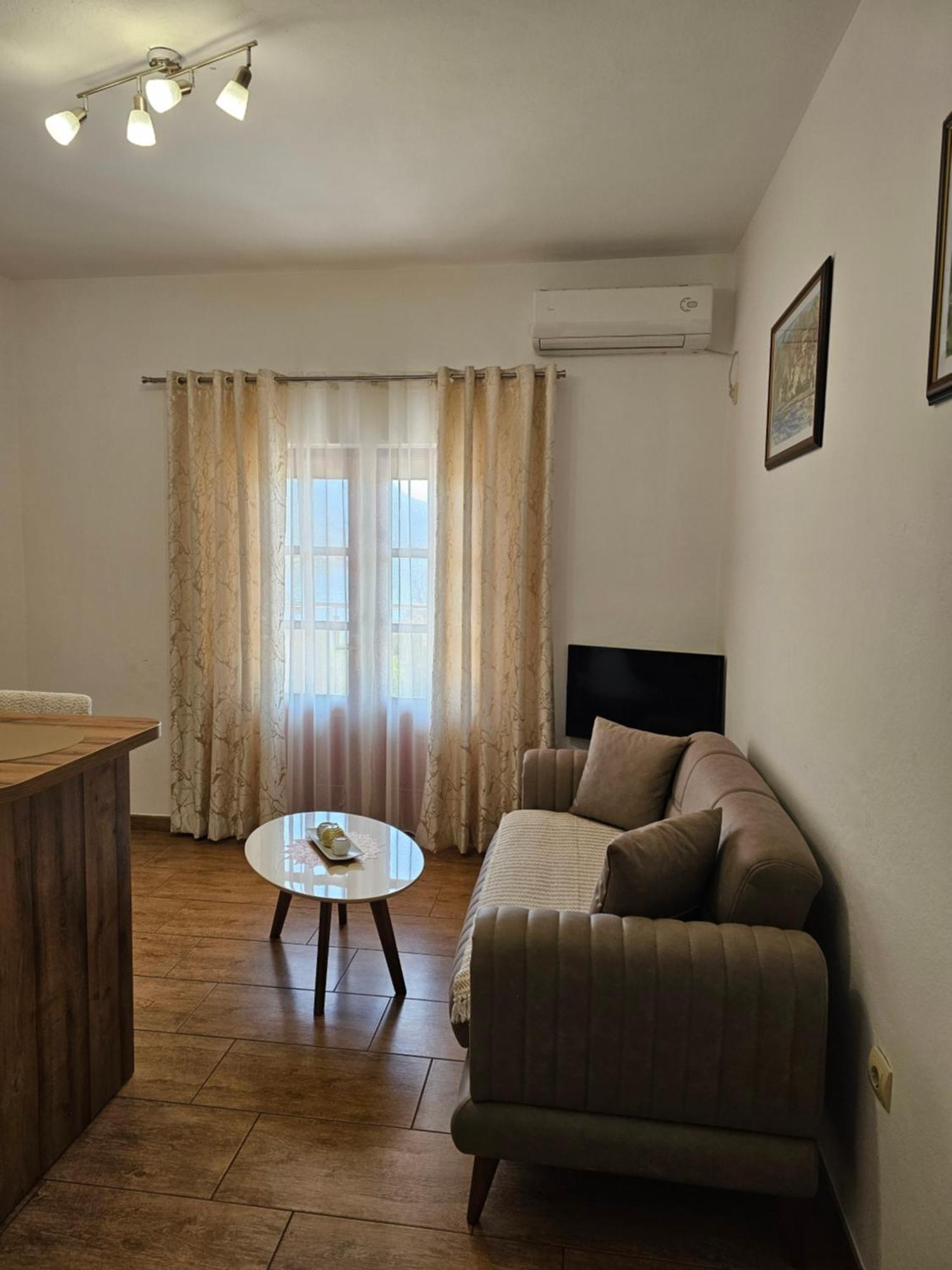 Apartments Nadja 科托尔 外观 照片